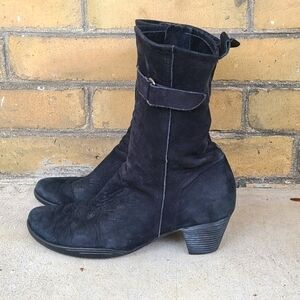 Arche Heeled Boots